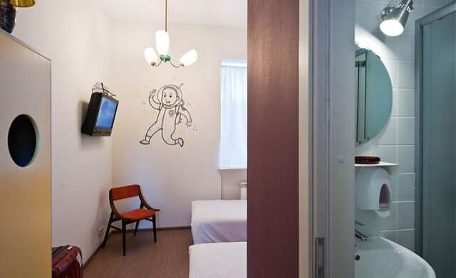 Гостиница Graffiti Hostel Санкт-Петербург-7